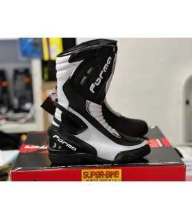 Forma Freccia White boots