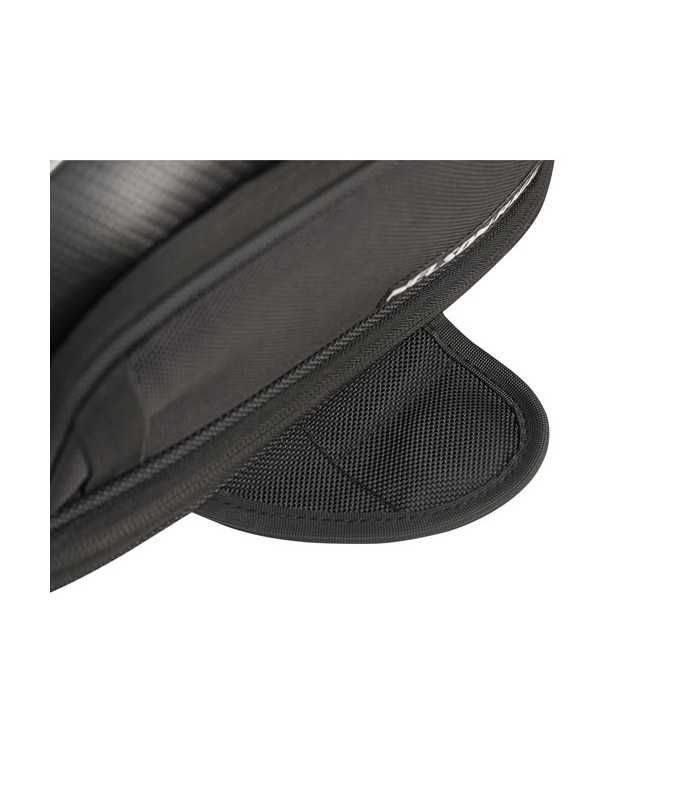 NELSON-RIGG COMMUTER LITE MAGNETIC/STRAP TANK BAG. 5.8L