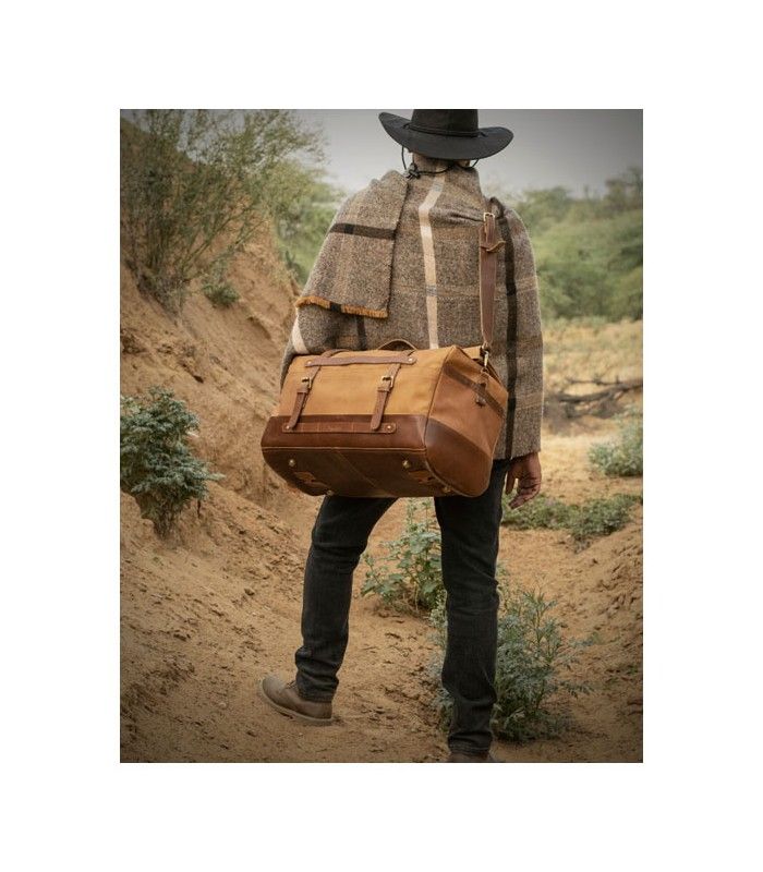 TRIP MACHINE OUTLAW DUFFEL BAG vintage tan