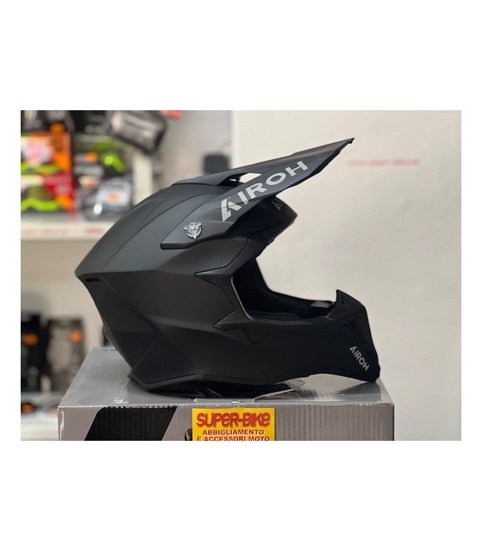 Airoh Wraaap black matt helmet
