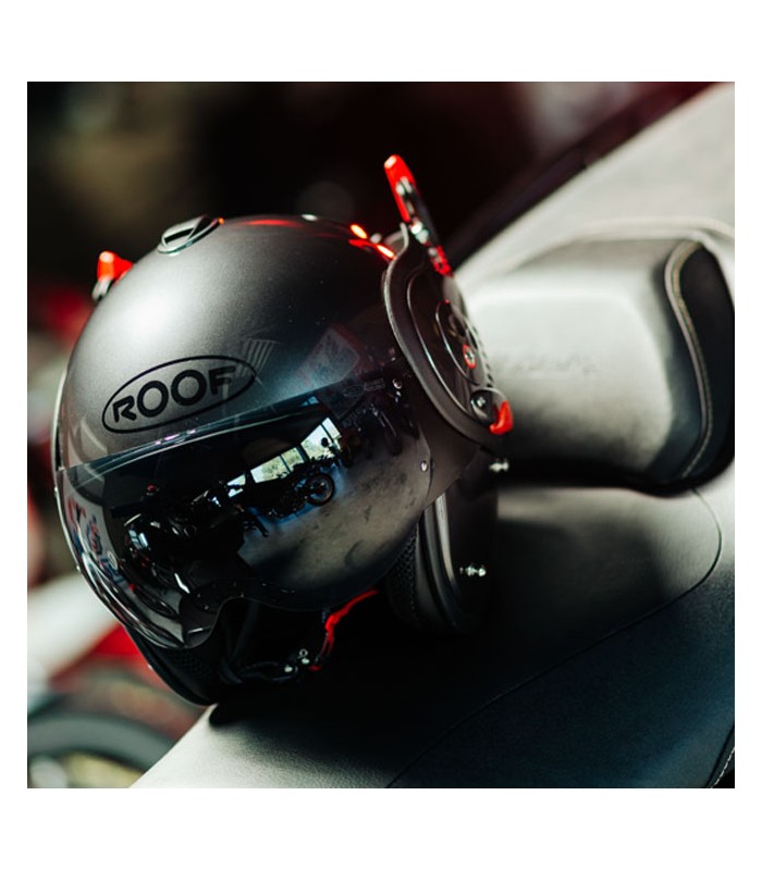 Roof Boxer Alpha metal helmet