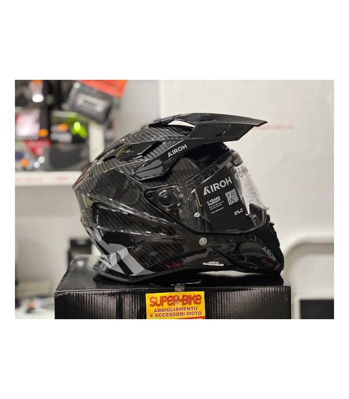 Airoh Commander 2 Carbon helmet