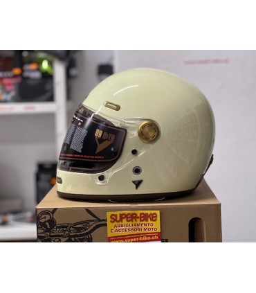 By City Roadster 3 cream helm