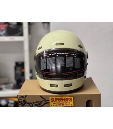 By City Roadster 3 cream helm