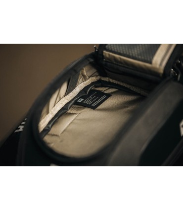SW-Motech Legend Gear sacoche de réservoir magnétique LT3. 3,5 l - 5,5 l. Fixation par aimants