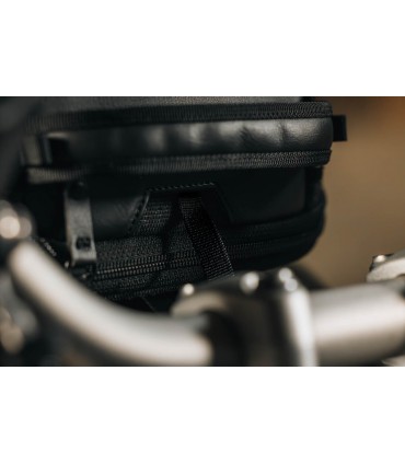 SW-Motech Legend Gear sacoche de réservoir magnétique LT3. 3,5 l - 5,5 l. Fixation par aimants