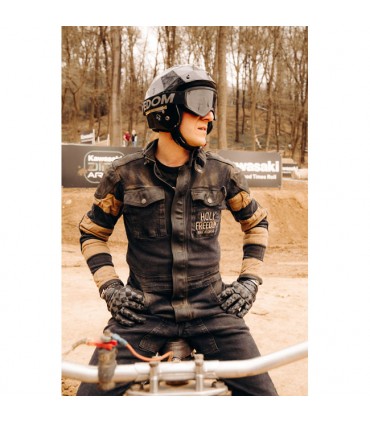 Holy Freedom Tutonero overall