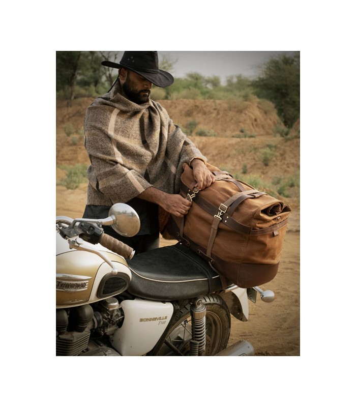 Trip Machine Outlaw Rogue duffle bag. 70 litri tabacco