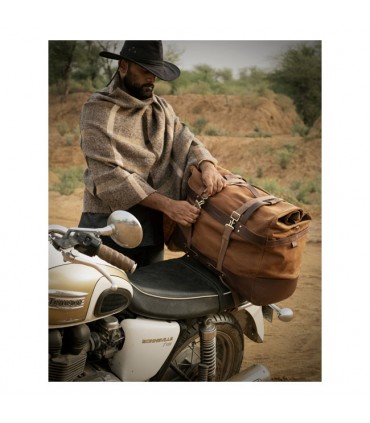 Trip Machine Outlaw Rogue duffle bag. 70 litres tobacco