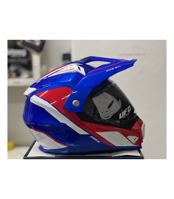 Ufo Aries Helm blau rot