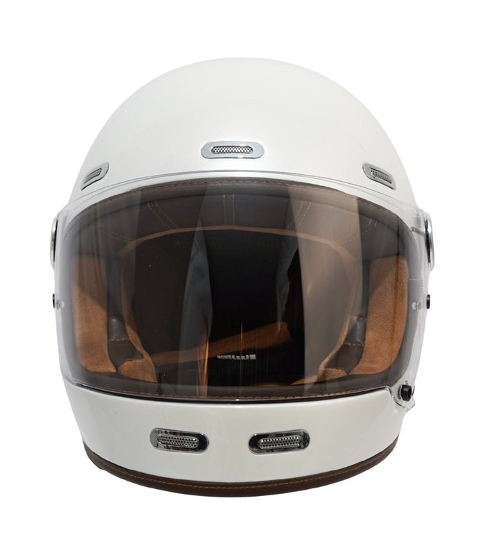By City Roadster 3 pearl white helmet
