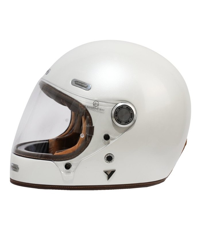 By City Roadster 3 helm pearl white