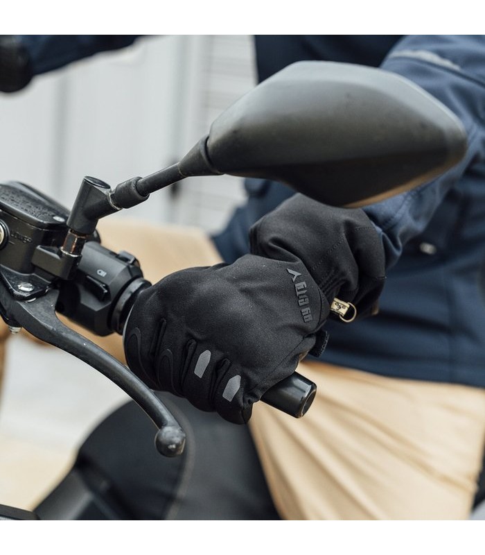 By City Tracer gloves black