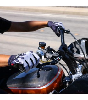 Thrashin Flame white gloves