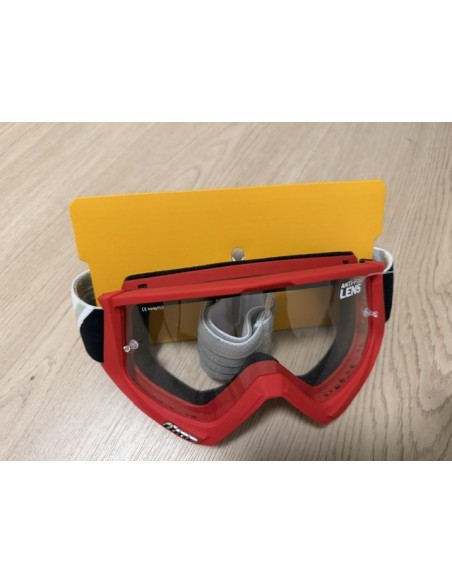 Thor Combat Racer rosso nero maschera cross
